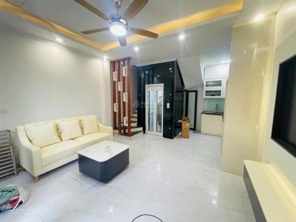 Bán nhà yên nghĩa  lô góc  thang máy  30m chỉ 7.9 tỷ