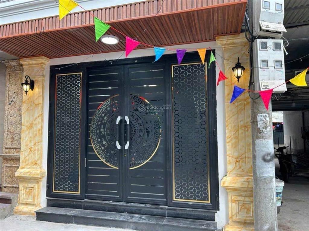 Bán nhà yên nghĩa  lô góc  thang máy  30m chỉ 7.9 tỷ