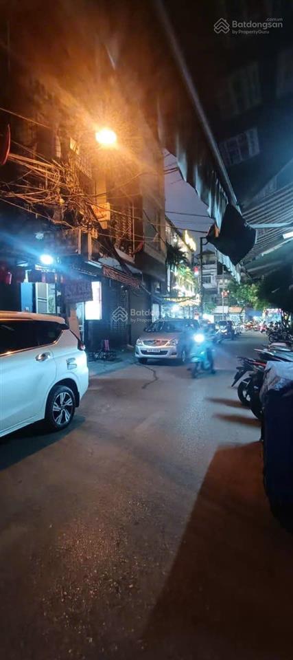 Bán nhà phố trương định, 28m  kinh doanh  ô tô tránh