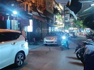 Bán nhà phố trương định, 28m  kinh doanh  ô tô tránh