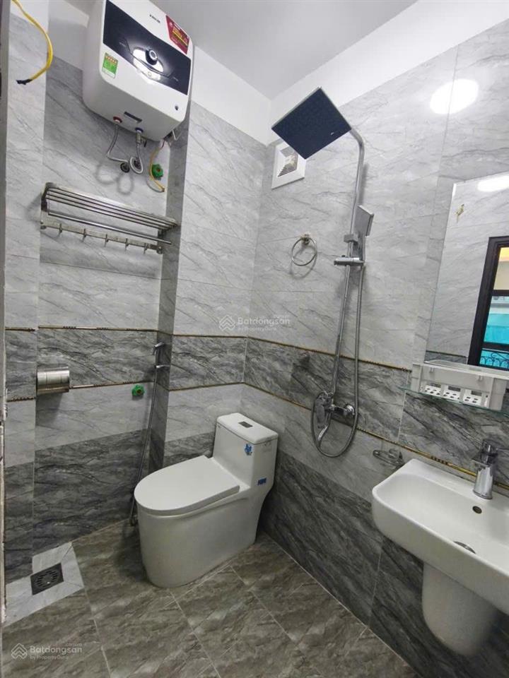 Bán nhà phố trương định  nhà đẹp mới tinh  5 tầng thang máy  34m chỉ 9.8 tỷ