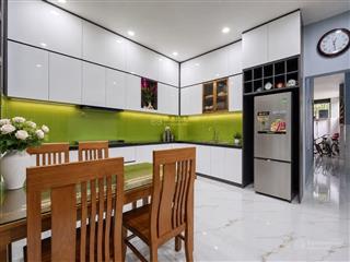 Nhà mới đẹp hoàn công đủ  gần lê văn thịnh  q.2