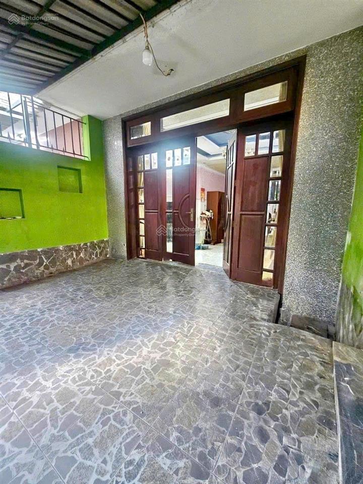 Hẻm xe hơi lớn  nhà ko lộ giới ngang 5mx21m vuông vức  cạnh bv lê văn thịnh q.2