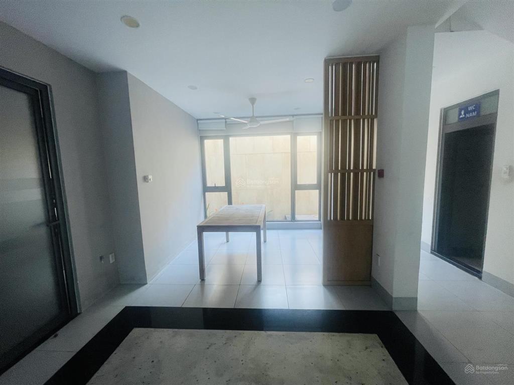 Chính chủ tin tưởng,uy tín gửi bán căn biệt thự vip,cao cấp nhất khu tên lửa