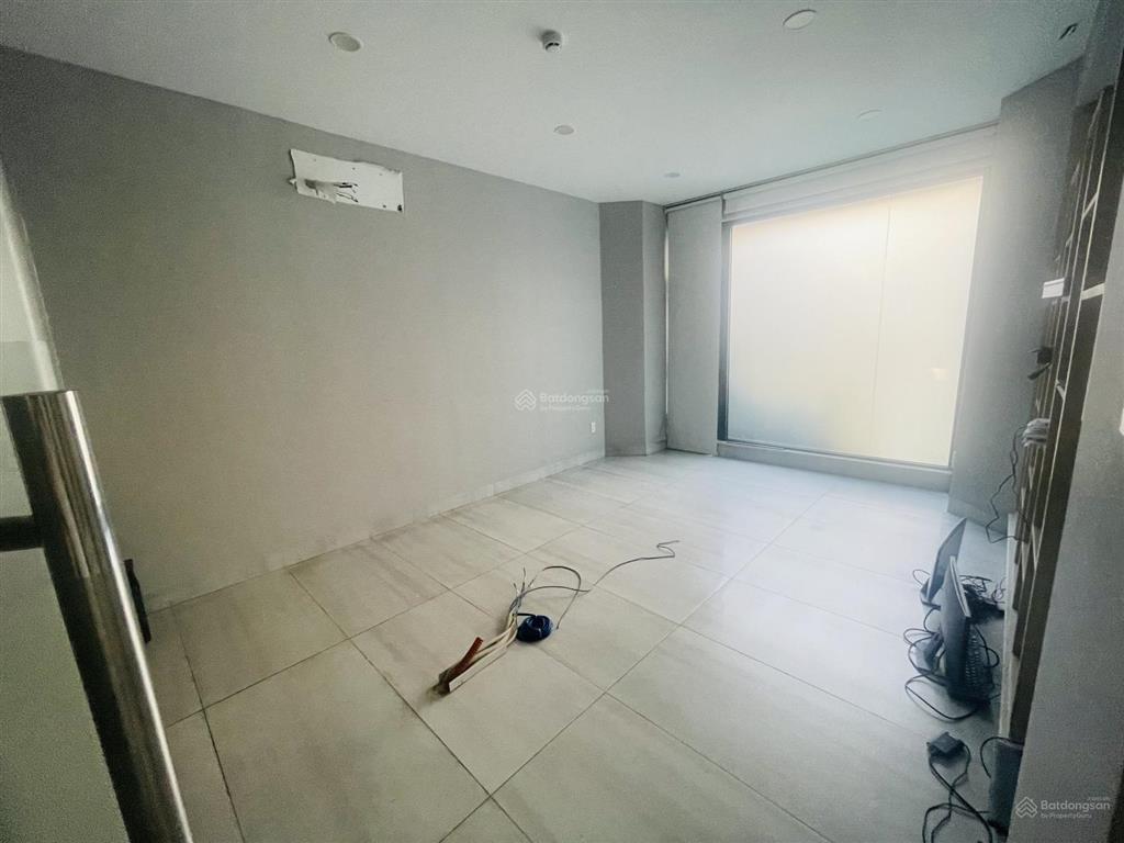 Chính chủ tin tưởng,uy tín gửi bán căn biệt thự vip,cao cấp nhất khu tên lửa
