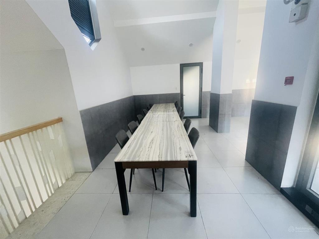 Chính chủ tin tưởng,uy tín gửi bán căn biệt thự vip,cao cấp nhất khu tên lửa