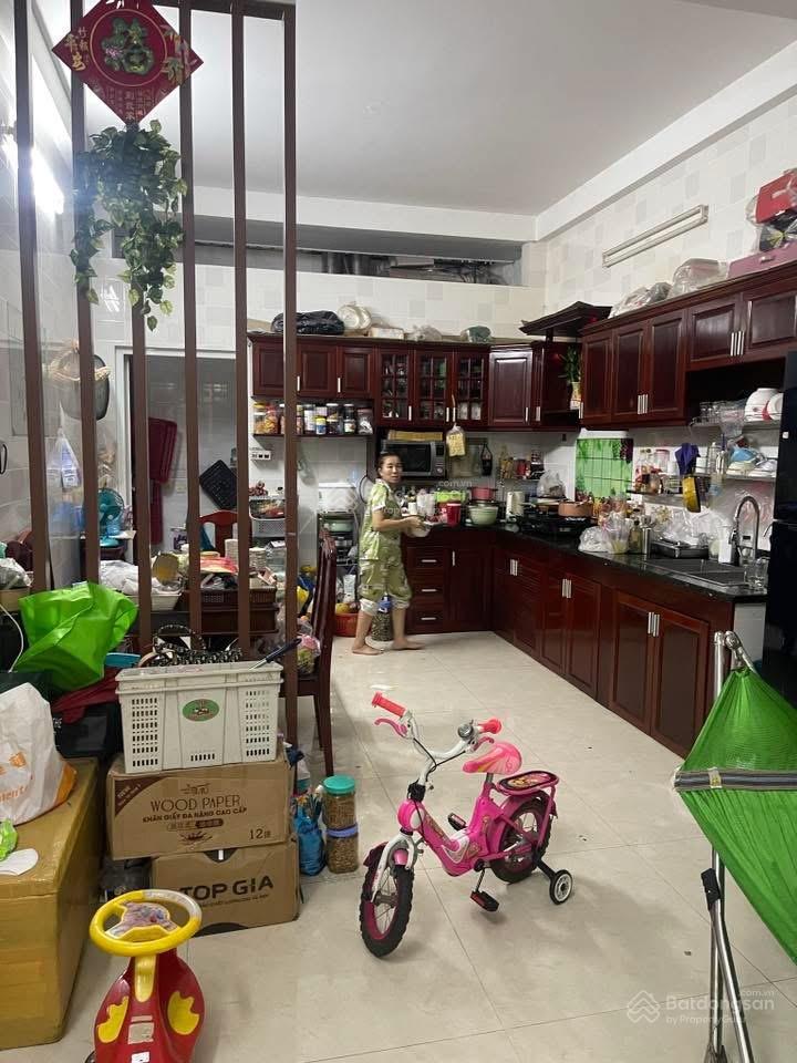 Chủ tin tưởng gửi căn nhà cho thuê giá rẻ nhất mt khu tên lửa,dt 4x20m,3.5 tấm,giá 17 triệu/tháng