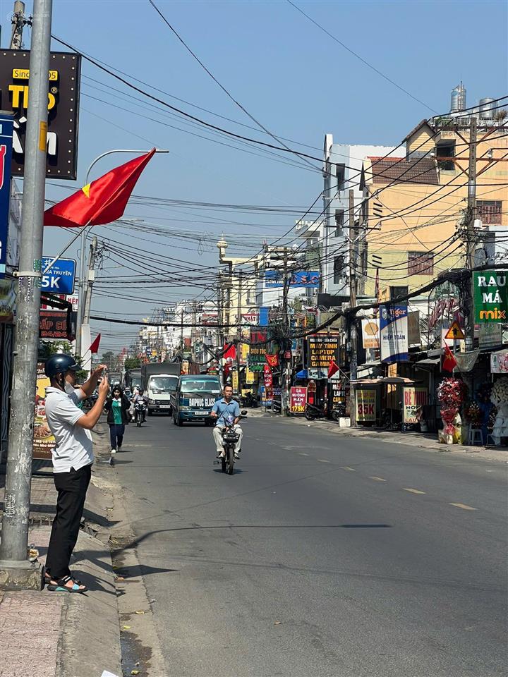 Mặt tiền 2 lầu nguyễn ảnh thủ dt (5x31m) sát lê văn khương dòng tiền 50tr/th