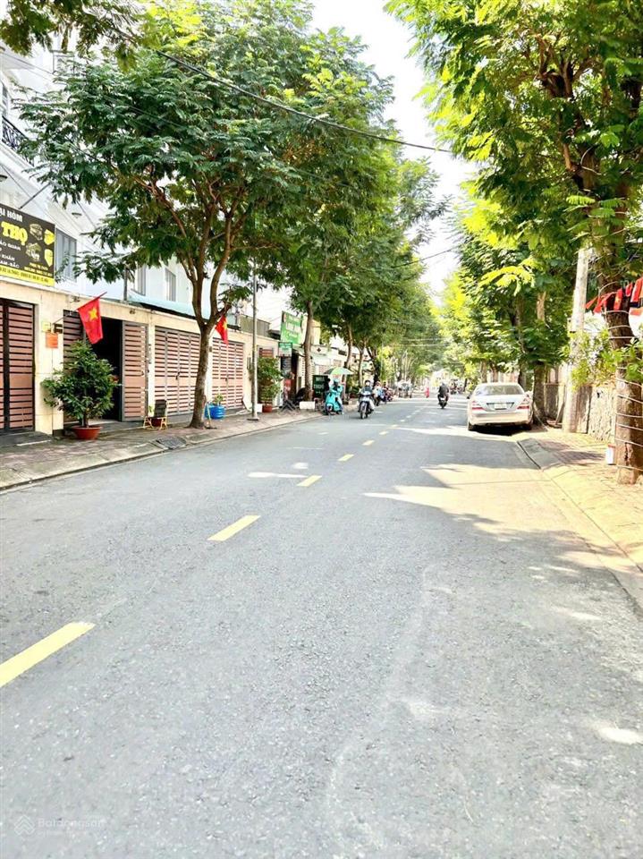 Bán nhà c4 hẻm xe tải khu đồng bộ đường nguyễn oanh. dt(5x12m) giá 5.7 tỷ