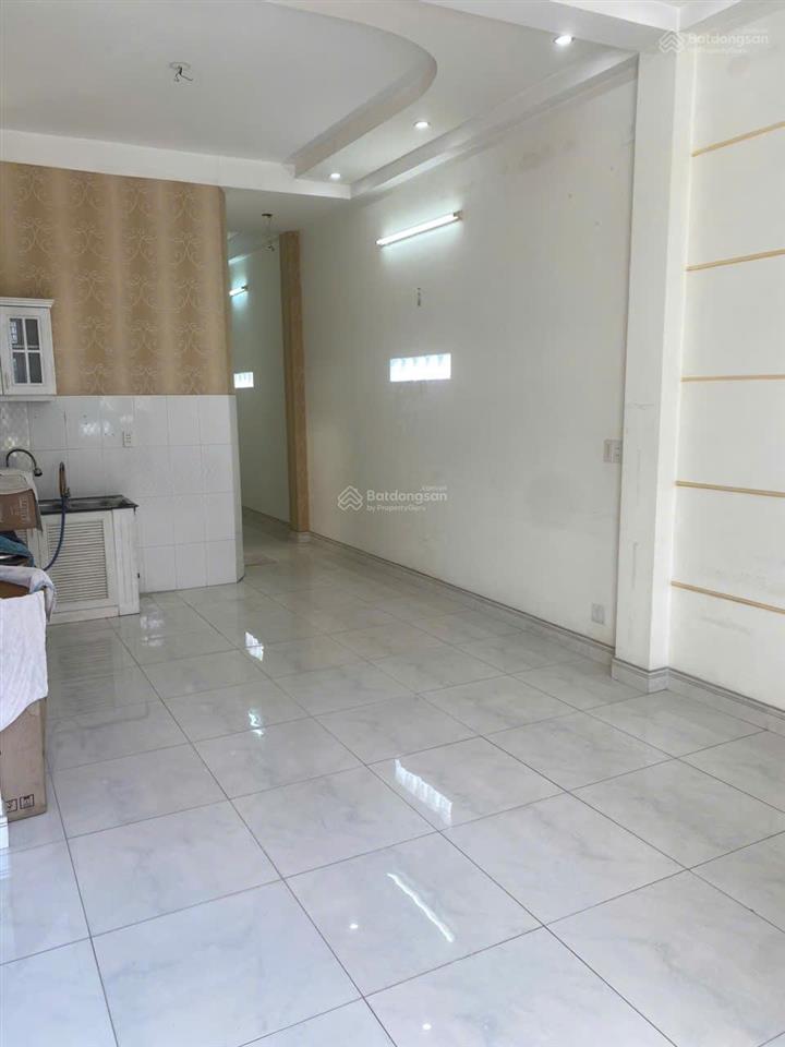Mặt tiền trung mỹ tây 01 (1 trệt 1 lầu) dt (4.1x22m) giá chỉ 6,2 tỷ hiếm nhà bán