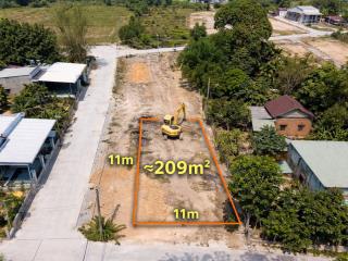 Chính chủ cần bán lô góc 2 mặt tiền đất thổ cư 11x19 ngay khu quân đội  sư đoàn 9