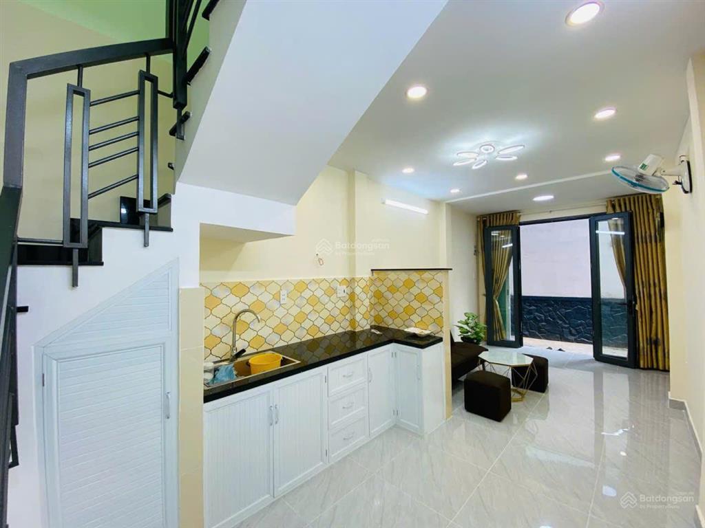 Bán nhà 2 tầng btct sát mặt tiền 20m ở phan đăng lưu , quận bình thạnh, giá 5,9