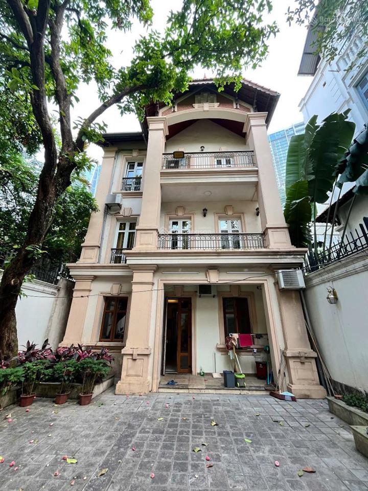 Siêu phẩm biệt thự kim mã 289m2 * 3 tầng  đất vàng ở kinh doanh đỉnh  giá 55 tỷ