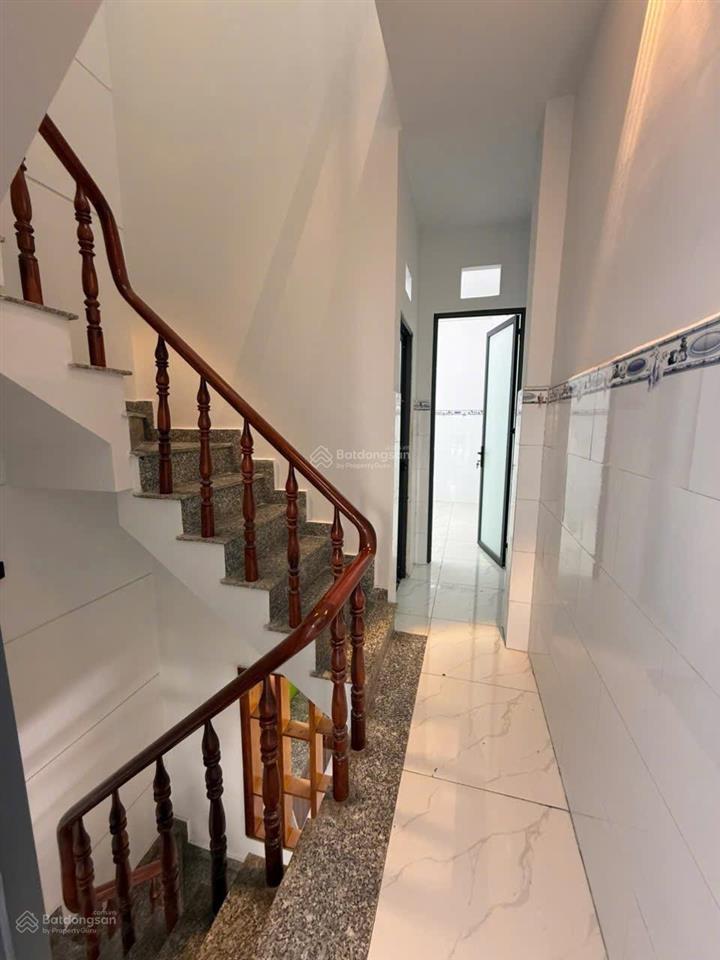 Shr. nhà 3,3x13m 2 lầu hiệp thành 13 có 4pn, hẻm xe hơi. giá 2,78 tỷ