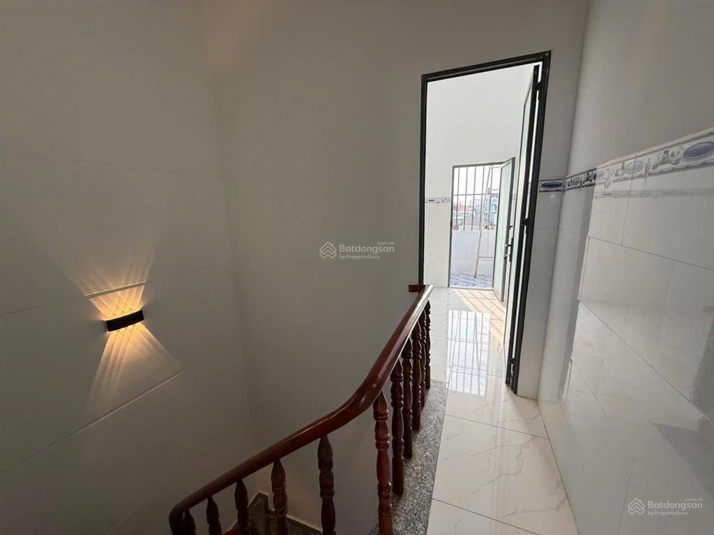 Shr. nhà 3,3x13m 2 lầu hiệp thành 13 có 4pn, hẻm xe hơi. giá 2,78 tỷ