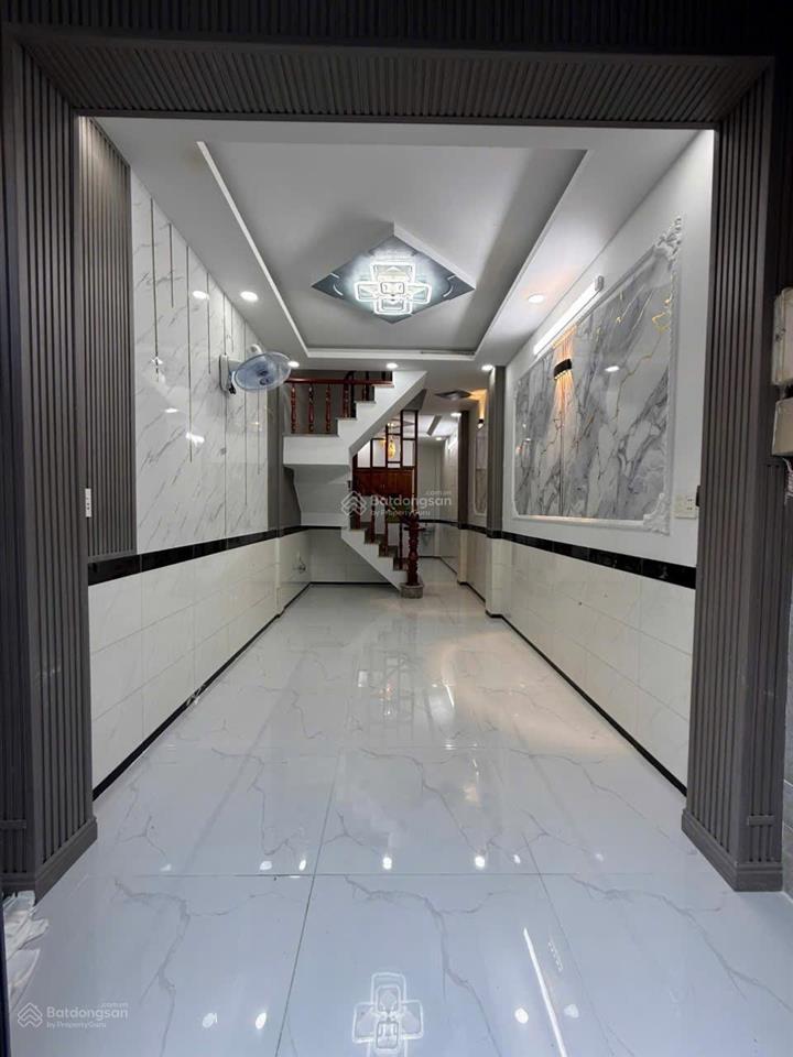 Shr. nhà 3,3x13m 2 lầu hiệp thành 13 có 4pn, hẻm xe hơi. giá 2,78 tỷ