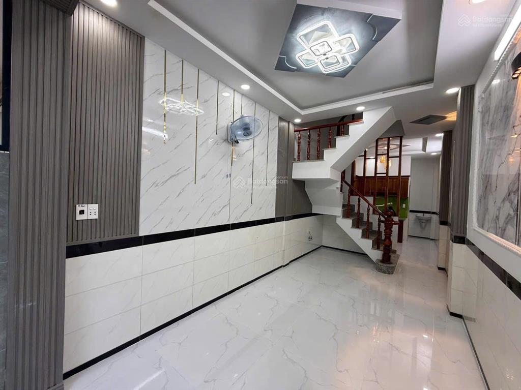 Shr. nhà 3,3x13m 2 lầu hiệp thành 13 có 4pn, hẻm xe hơi. giá 2,78 tỷ
