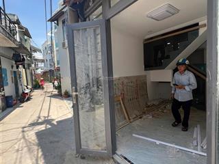 Nhà lầu 3x7m hiệp thành 10 hẻm xe hơi gần ngã 3 đông quang, có 2pn. giá 1,08 tỷ (còn bớt)