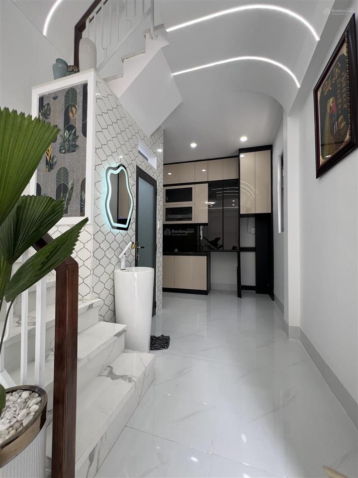 Nhà đường vào chùa pháp thạnh, hẻm xe hơi, ngang 4 dài 9m. giá 1,85 tỷ còn tl
