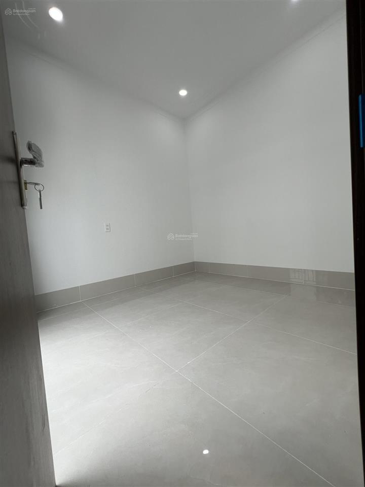 Nhà đường vào chùa pháp thạnh, hẻm xe hơi, ngang 4 dài 9m. giá 1,85 tỷ còn tl