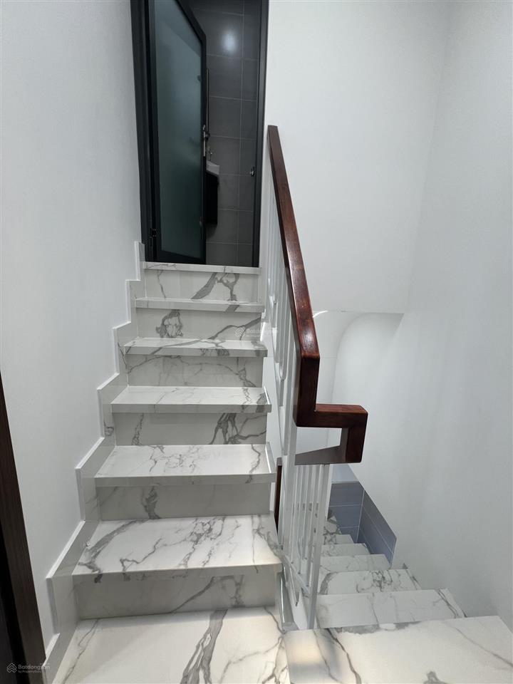 Nhà đường vào chùa pháp thạnh, hẻm xe hơi, ngang 4 dài 9m. giá 1,85 tỷ còn tl