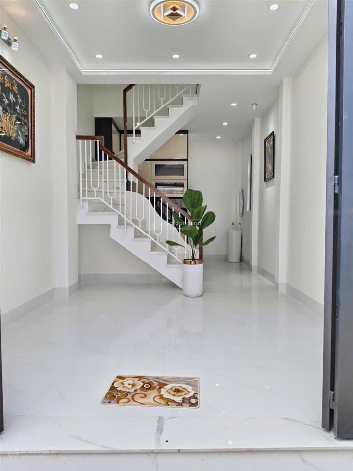 Nhà đường vào chùa pháp thạnh, hẻm xe hơi, ngang 4 dài 9m. giá 1,85 tỷ còn tl
