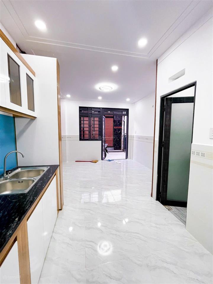 Hẻm xe hơi  gần cầu chợ cầu. nhà 1/ 4x7m nguyễn văn quá, có 2pn. giá 1,389 tỷ (tl mạnh)