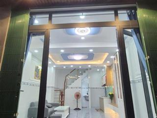 Chỉ hơn 1 tỷ nhà 4x7m hẻm xe hơi đường nguyễn ảnh thủ, gần ngã 3 đông quang, có 2pn, giá còn bớt