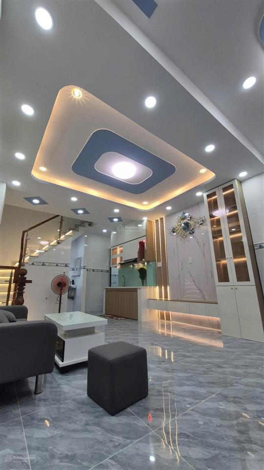 Chỉ hơn 1 tỷ nhà 4x7m hẻm xe hơi đường nguyễn ảnh thủ, gần ngã 3 đông quang, có 2pn, giá còn bớt