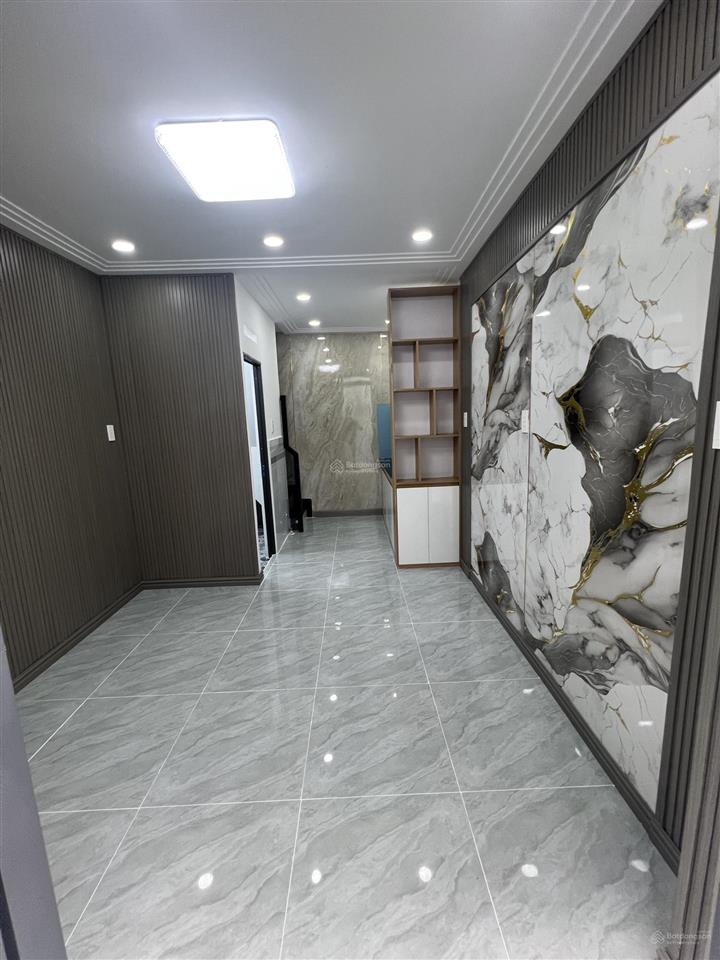 Nhà lầu 3,5x7m hẻm xe hơi đường nguyễn ảnh thủ gần ngã 3 đông quang, có 2pn. giá 1,038 tỷ (còn bớt)