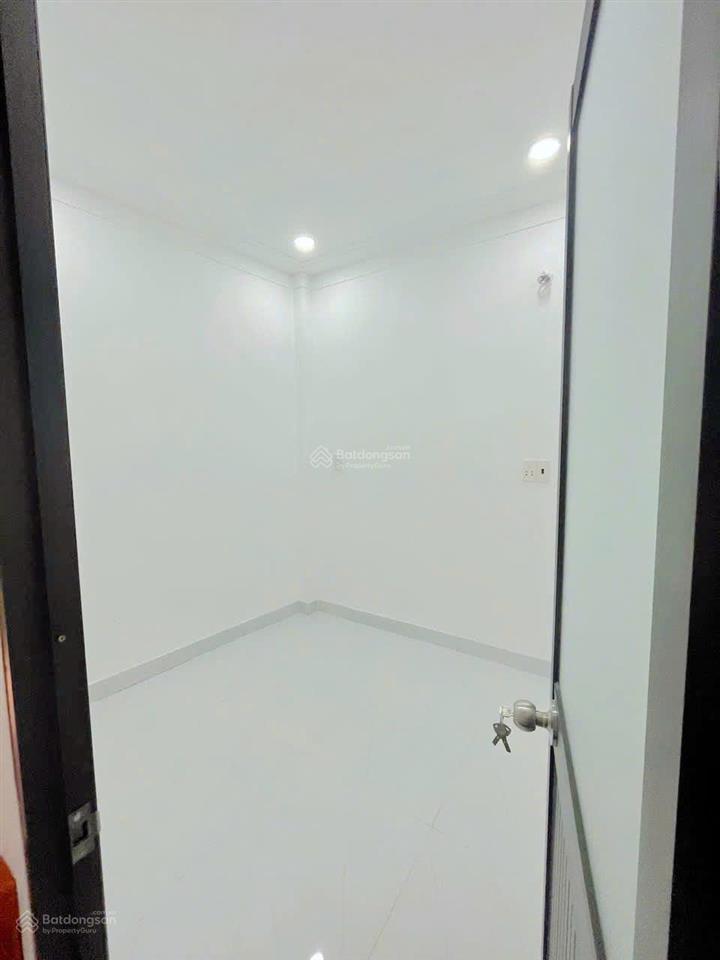 Hẻm 6m ô tô né nhau. nhà 1/ đường phan văn hớn gần cầu tham lương, dt 3,5x7m. giá 1,389 tỷ (tl)