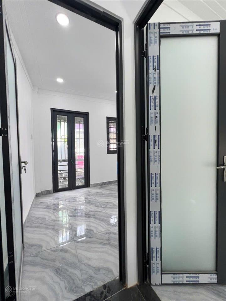Khu an ninh  gần chợ thiếc. nhà 4,5x6m xây kiên cố đường lê văn khương. giá 1,27 tỷ (còn tl)