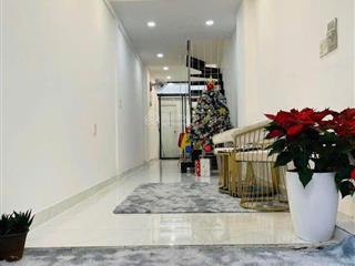 Gần bệnh viện q12, nhà 21m2 dọn vào ở ngay. hẻm xe hơi, full nội thất, giá còn bớt ạ