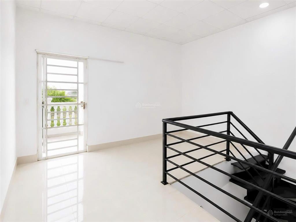 Hẻm xe tải  gần chợ hiệp thành. nhà 4x11m đường lê văn khương, có 2pn 2wc, ban công, giá 1,59tỷ tl