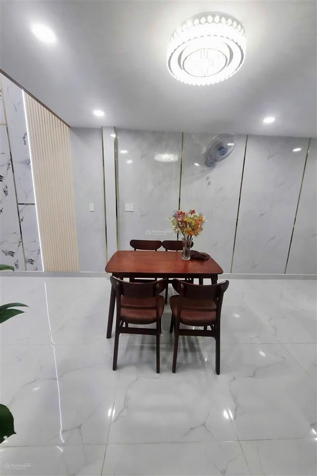 Nhà 34m2 xây mới đường liên khu 2  5 gần chợ thiếc, có 2pn 2wc, ban công. giá 1,6 tỷ (còn tl mạnh)
