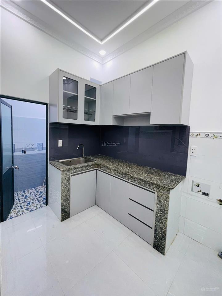 Nhà 32m2 1/ đường liên khu 2  5 ngay lẩu bò tèo. có 2pn 2wc, ban công, sân phơi giá 1,59 tỷ còn tl