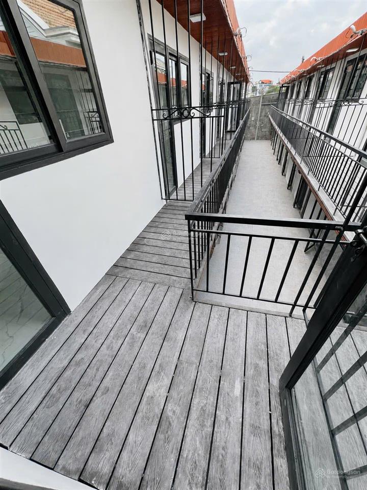 Nhà 28m2 đường thạnh xuân 25 ngay khu dân cư thới an. có 2pn, ban công, sân phơi, giá 890tr có bớt