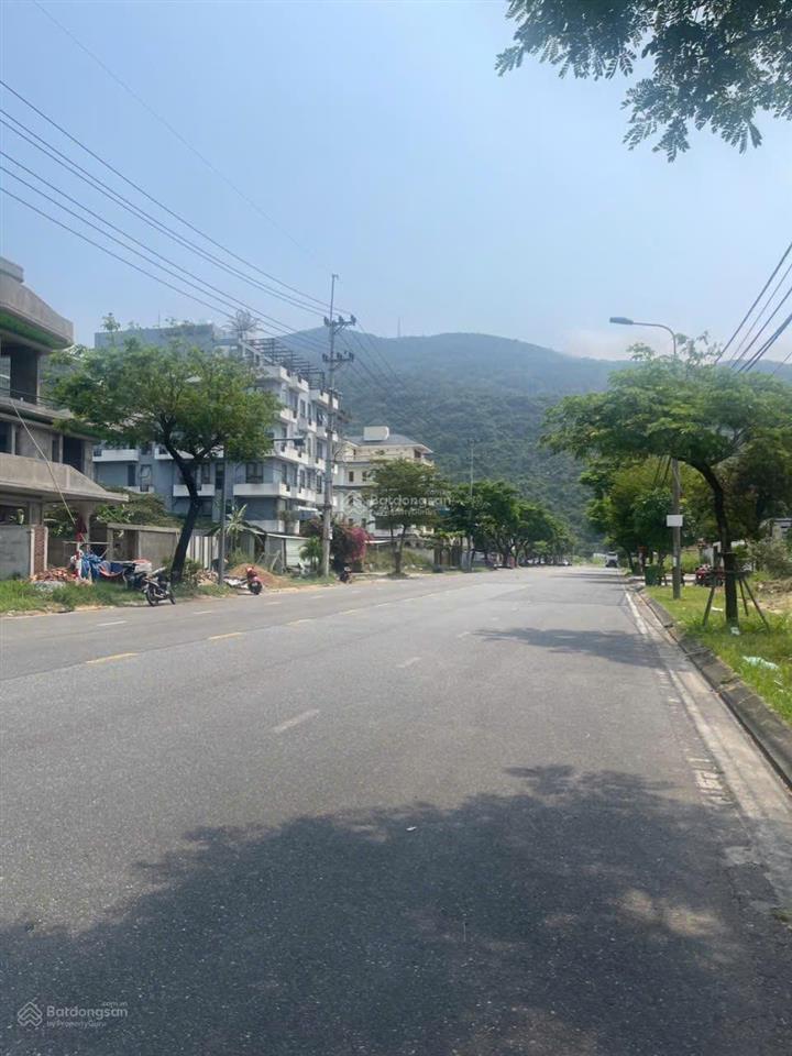 Siêu phẩm sơn trà  đất hồ ngọc lãm  5 phút đi bộ ra biển  kinh doanh đắc địa
