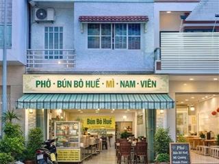 Cần bán gấp căn nhà 1 trệt 1 lầu ngay vòng xoay an lạc, đang cho thuê 20 triệu/tháng. giá 920tr