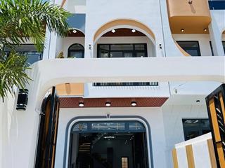 Bán gấp nhà 1 lầu 5x24m ngay bến xe quận 8. đang cho thuê 20 triệu/tháng. giá 815 triệu