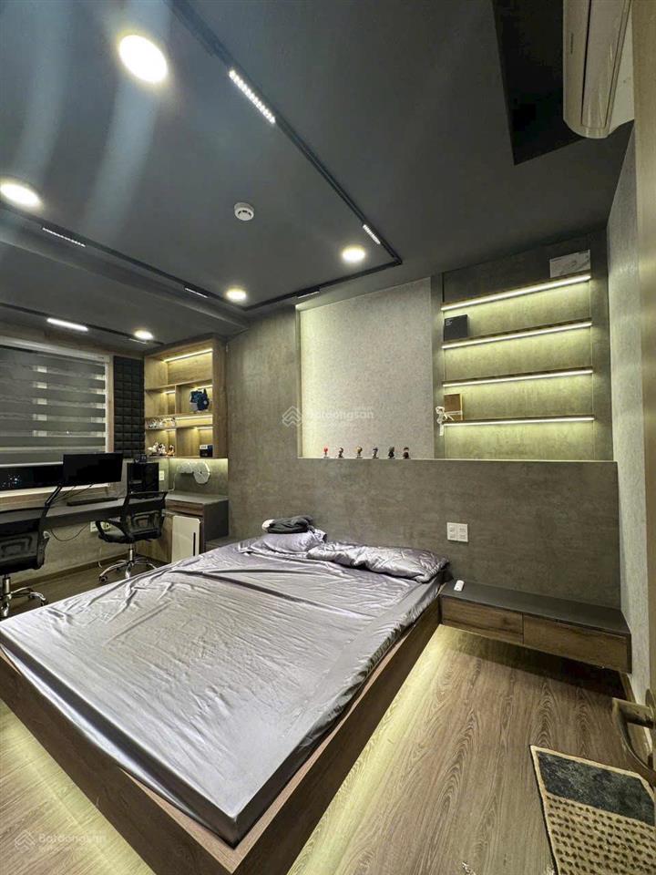 Chủ cần bán gấp căn hộ tản đà court quận 5, dt 68m2 2pn 2wc, tầng trung, shr