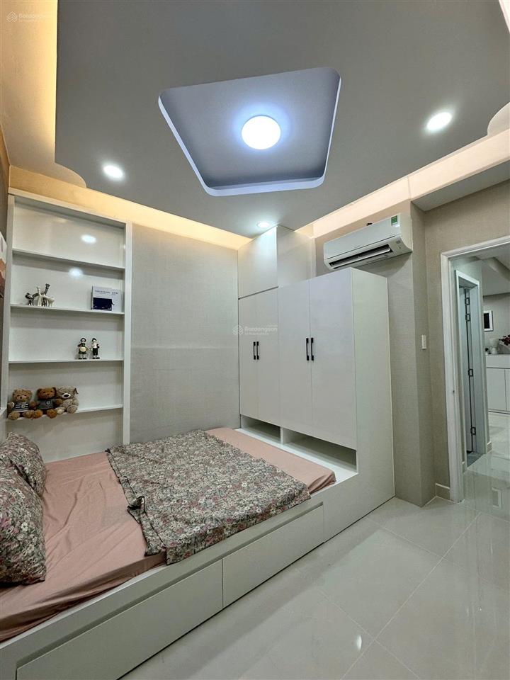 Chính chủ bán gấp melody âu cơ, dt 70m2, 2pn 2wc, sổ hồng riêng, tầng trung