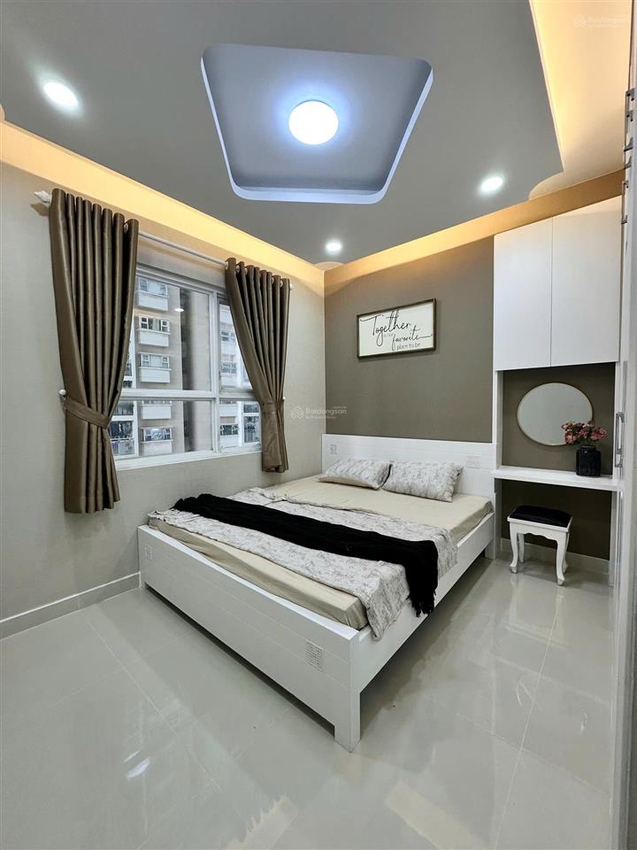 Chính chủ bán gấp melody âu cơ, dt 70m2, 2pn 2wc, sổ hồng riêng, tầng trung