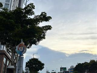 Siêu phẩm đất mt lê văn hiến  phù hợp xây dựng căn hộ 182m2 ngang 7m gía 14,3 tỷ  0938 155 ***