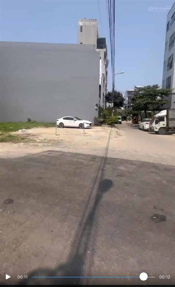 Bán góc 2mt trường thi 2 và trường thi 4 sát sân bay đà nẵng 134m2 giá 15.5 tỷ  0938 155 ***