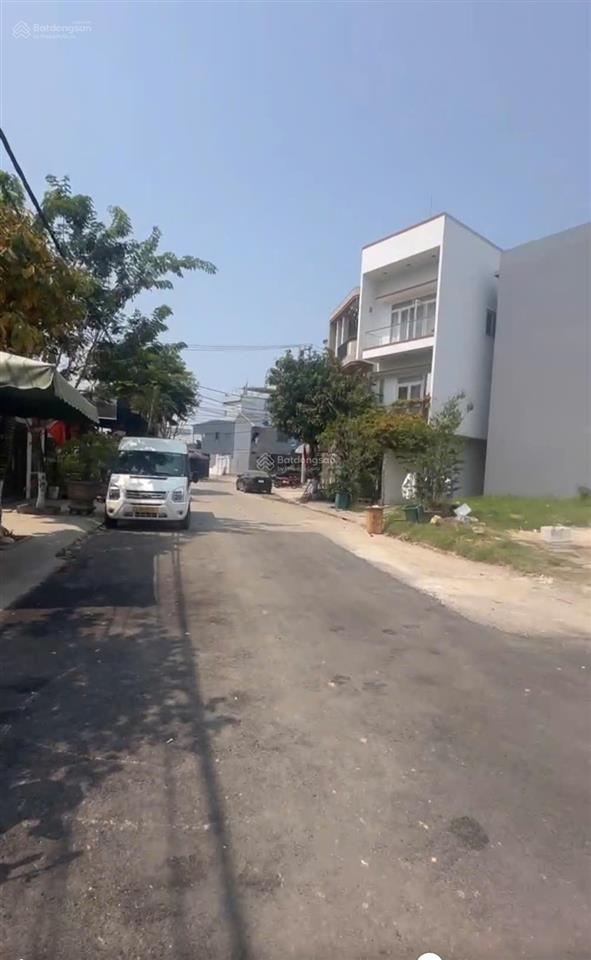 Bán góc 2mt trường thi 2 và trường thi 4 sát sân bay đà nẵng 134m2 giá 15.5 tỷ  0938 155 ***