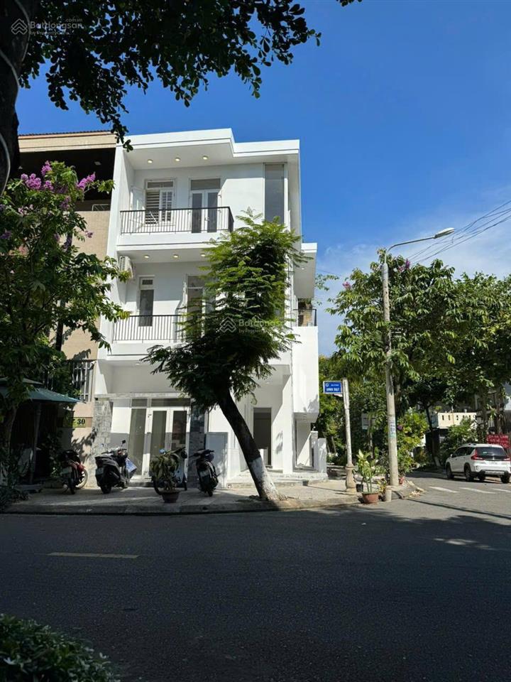 Bán nhà 3 tầng góc 2mt sương nguyệt ánh 101m² ngang 6m cách biển mỹ khê 400m  0938 155 ***