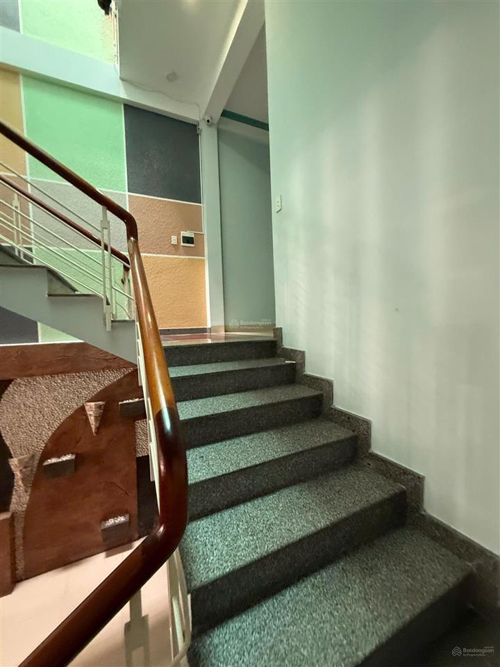 Bán nhà 3 tầng góc 2mt sương nguyệt ánh 101m² ngang 6m cách biển mỹ khê 400m  0938 155 ***