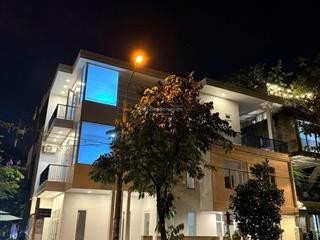 Bán nhà 3 tầng góc 2mt sương nguyệt ánh 101m2 ngang 6m cách biển mỹ khê 400m  0938 155 ***