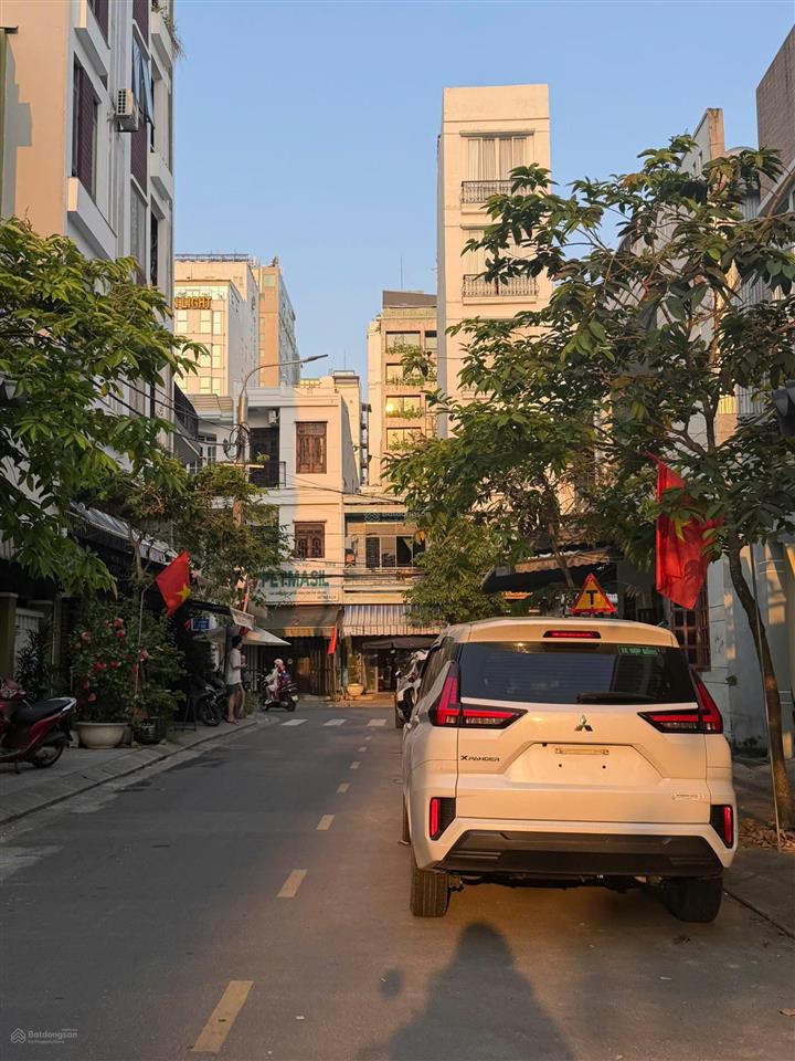 Bán nhà 3 tầng góc 2mt sương nguyệt ánh 101m² ngang 6m cách biển mỹ khê 400m  0938 155 ***